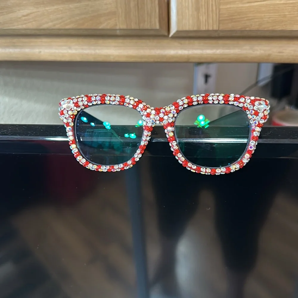 Fun Sparkly Reading Glasses 1.0 + - Picture 2 of 3